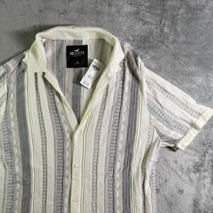 Hollister California Mens Medium Shirt Striped Knit Short Sleeve Button Down